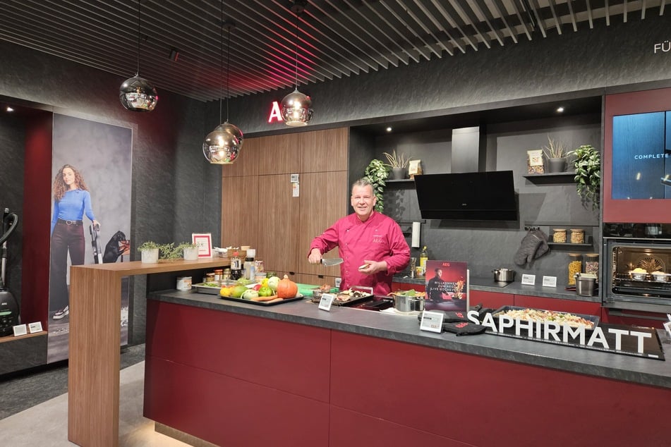 Freut Euch auf tolle Produktvorführungen beim Showkochen in der AEG Boutique.