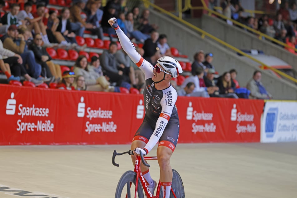 Kluge und sein Partner Moritz Augenstein (28, im Bild) durften zunächst noch über WM-Bronze jubeln, doch die Medaille wurde ihnen schon nach kurzer Zeit aberkannt.