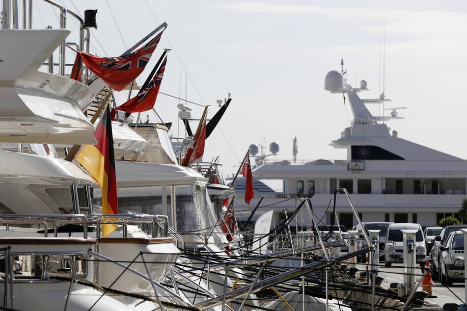 Rücksichtslos: Deutsche Luxusjacht fährt Angler auf Mallorca tot!