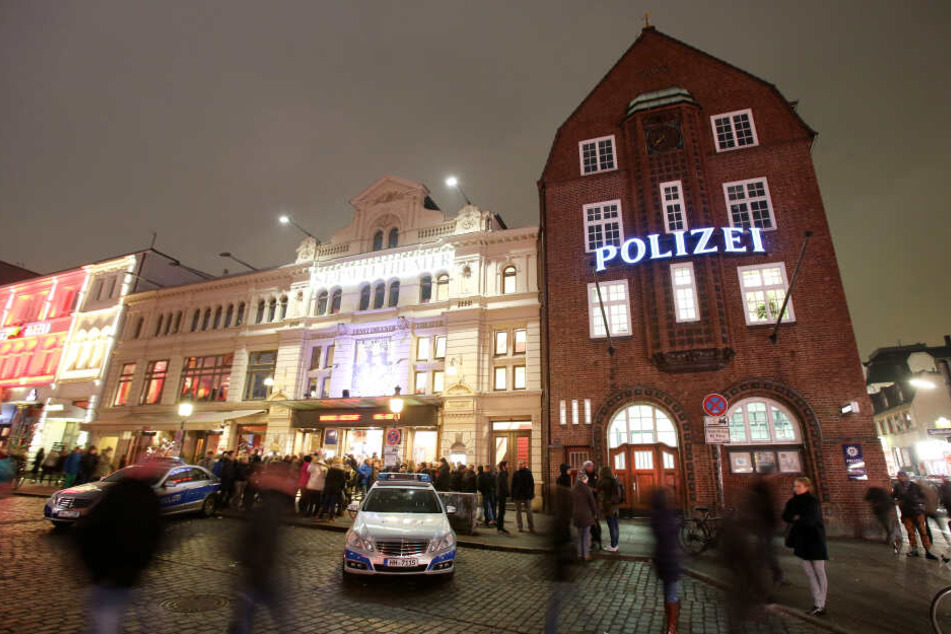 Sexualdelikt auf St. Pauli: Polizei nimmt Tatverdächtigen fest