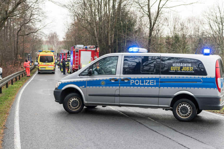 Die Bundesstraße musste für drei Stunden voll gesperrt werden.