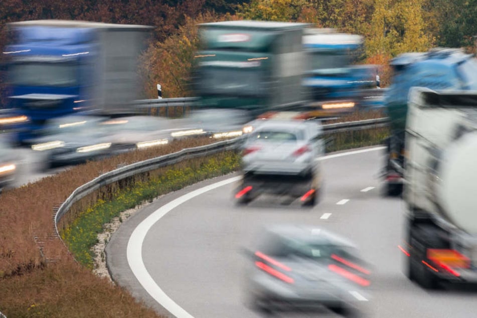 Auf der A3 hat sich ein schwerer Unfall ereignet. (Symbolbild)