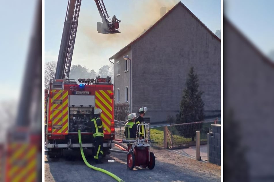 Die Feuerwehr schaffte es, das Feuer zu löschen.