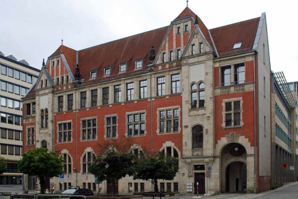 Denkmalgeschütztes Gebäude in Chemnitz: Die Alte Post an der Bretgasse. 