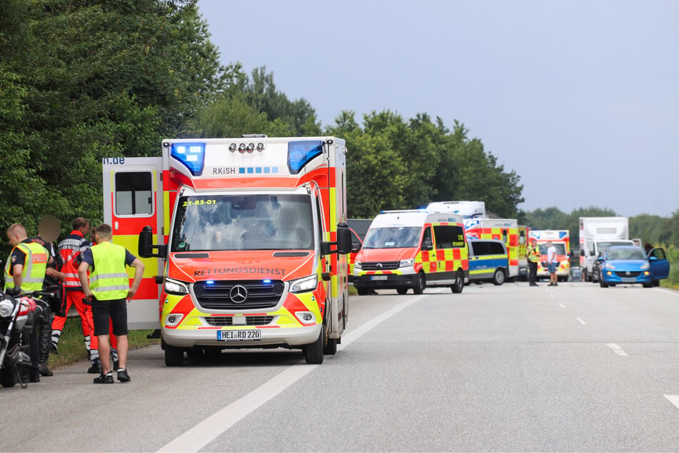 Auf der A23 krachte es am Donnerstagnachmittag innerhalb von kurzer Zeit gleich zweimal.