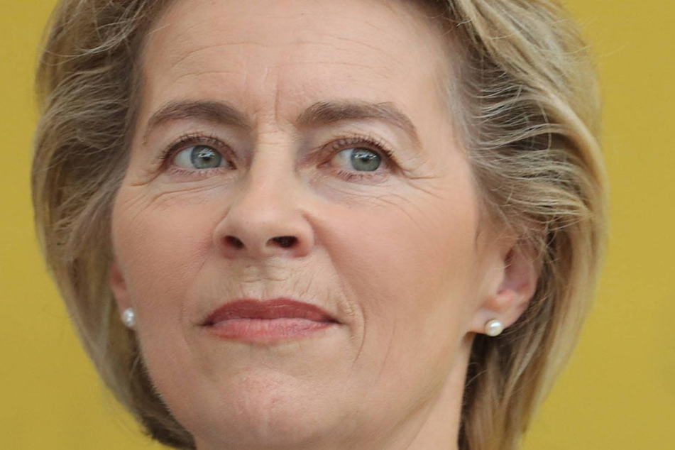 Bundesverteidigungsministerin
Ursula von
der Leyen (59, CDU).