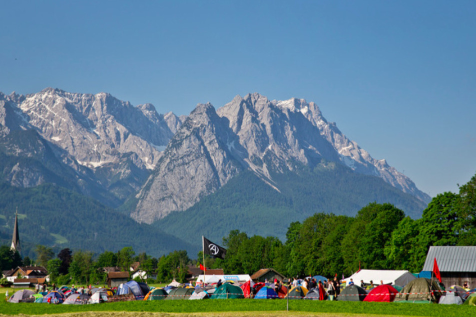 Demonstranten hatten 2015 ihr Camp in Garmisch aufgeschlagen. Auch in diesem Jahr werden wieder zahlreiche G7-Gegner erwartet.