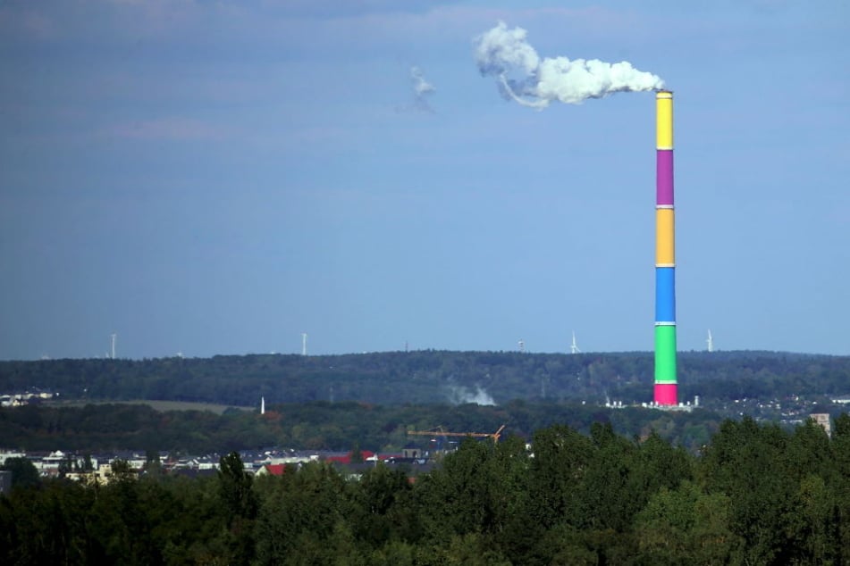 Das höchste Bauwerk Sachsens wird nach Plänen des Künstlers Daniel Buren farbig gestaltet.