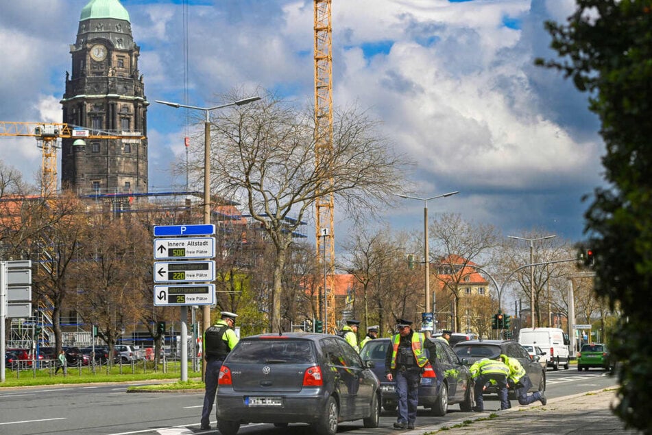 Auch Autofahrern ging es an den Kragen: Rotlicht- und Handy-Verstöße zählten zu den häufigsten Vergehen.