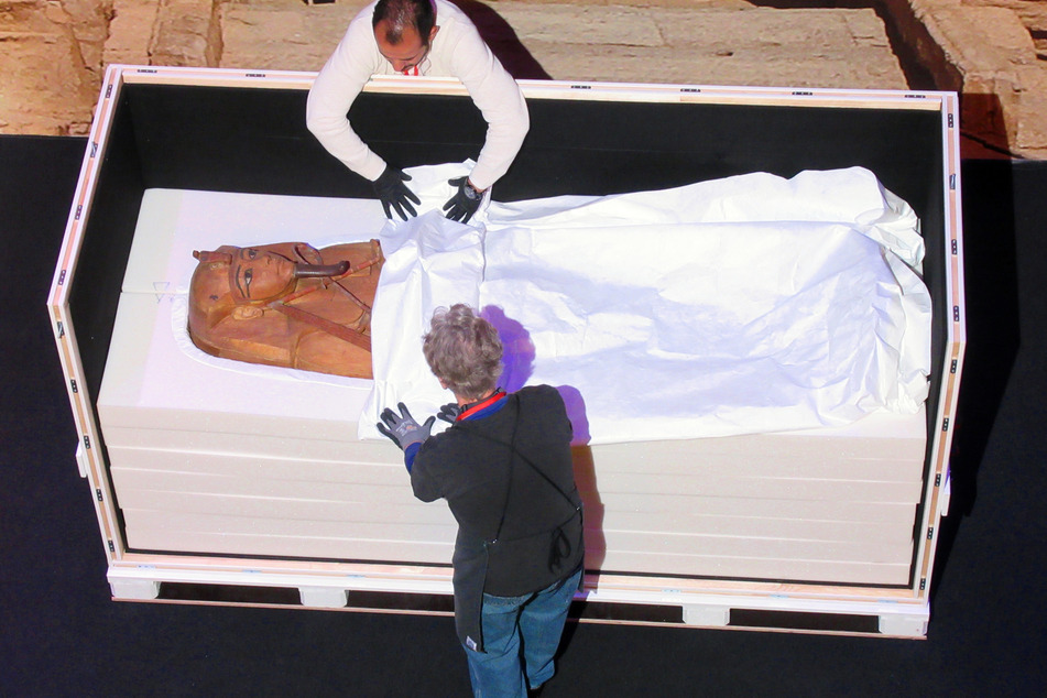 Das unbestrittene Highlight der Schau ist der kostbaren Sarkophags von Ramses II., der auch Ramses der Große genannt wird.