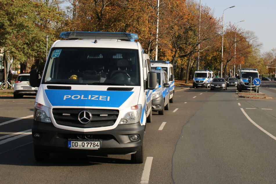 Die Polizei zeigt auch am Sonntag Präsenz.