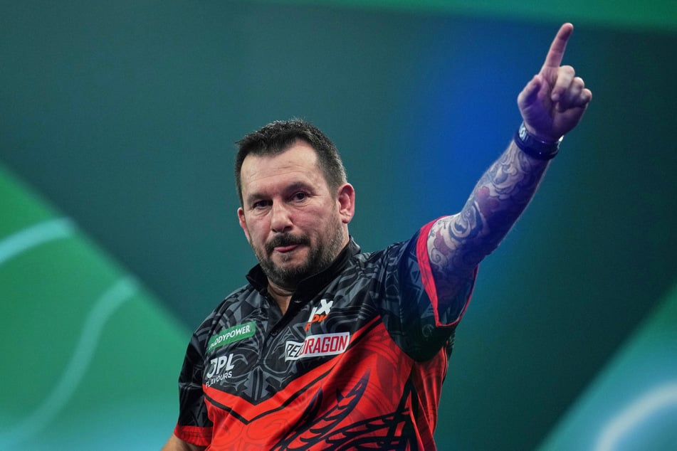 Sportlich lief es für Jonny Clayton (51) in Berlin nicht rund, doch zum Trost gab es Döner.