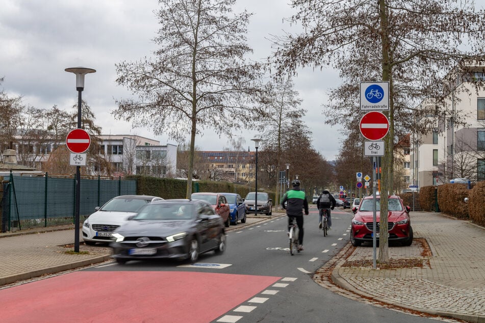 Seit September ist die Laubestraße für Autos nicht mehr durchgehend befahrbar.