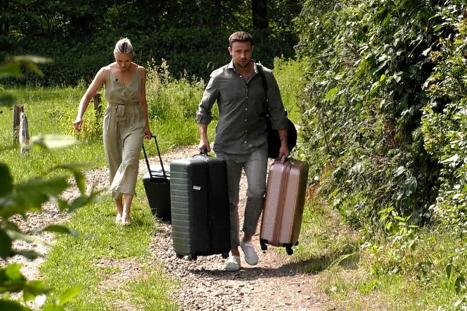 Benjamin Melzer (34) und seine Verlobte Sissi Hofbauer (25) nehmen Kurs auf das "Sommerhaus der Stars".
