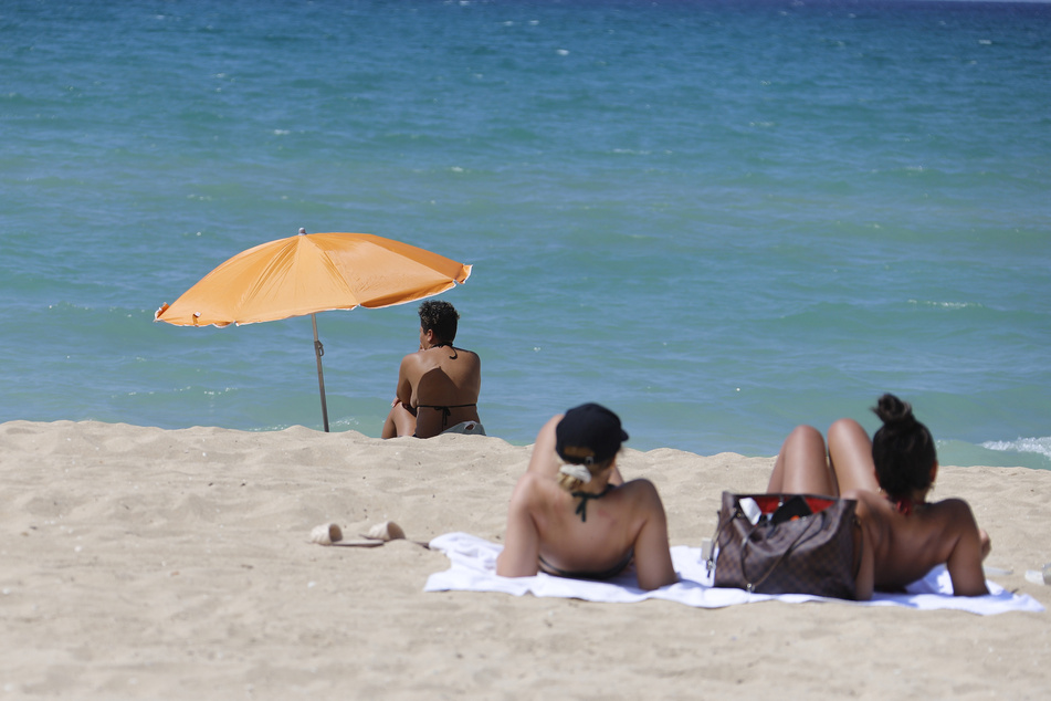 Trotz Reisewarnung nach Mallorca an den Strand: Das kann teuer werden!