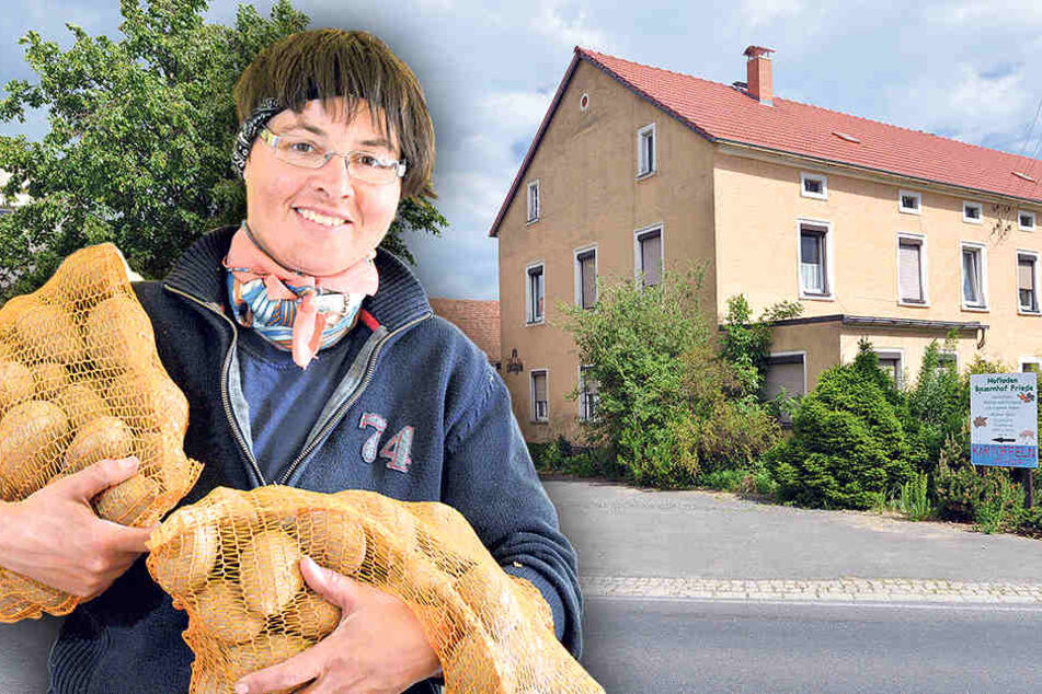 In ihrem Hofladen in Gröbern verkauft Bäuerin Friede (40) auch
Kartoffeln.