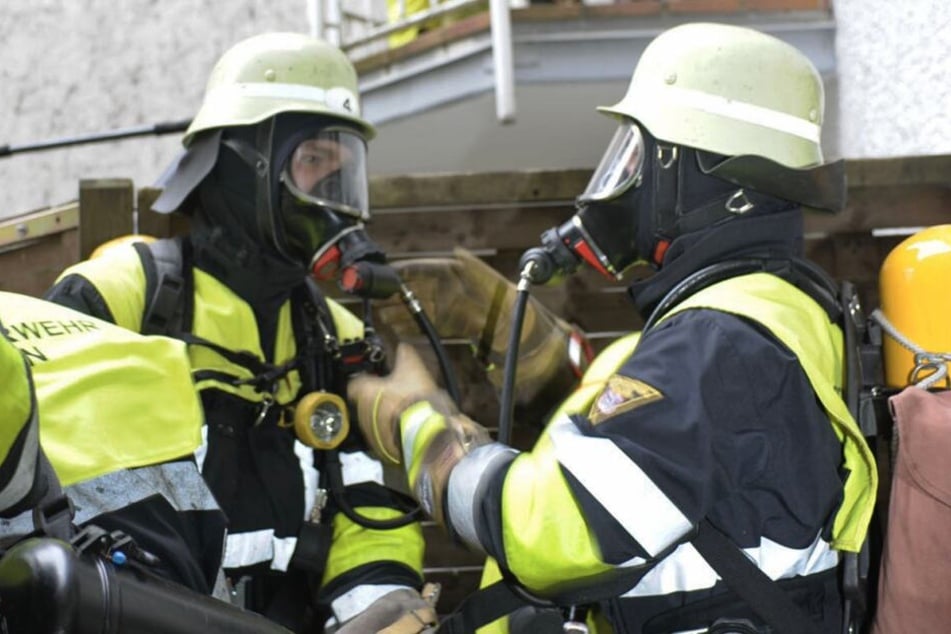 Die Feuerwehrleute konnten die Frau in München in Sicherheit bringen. (Symbolbild)
