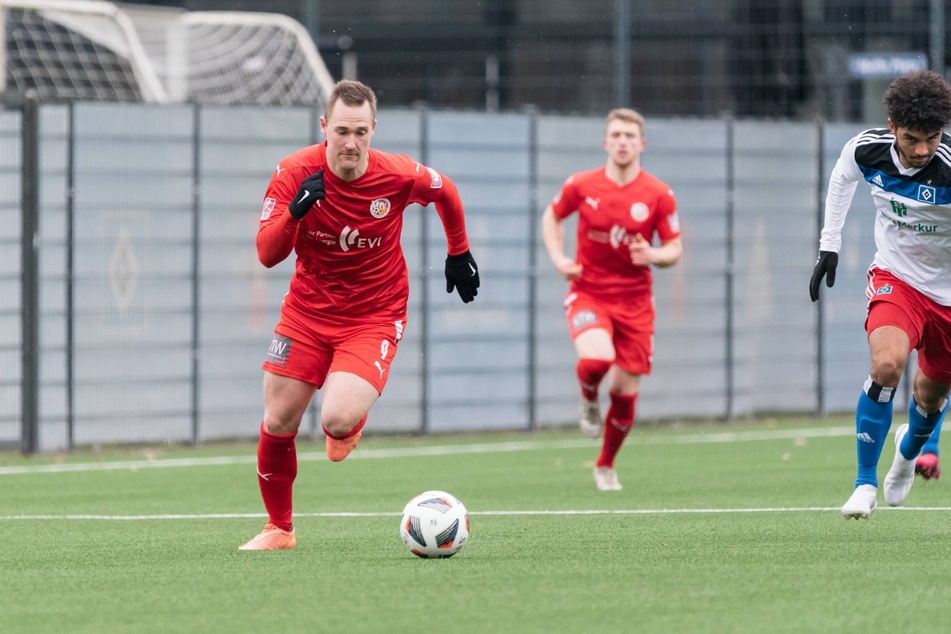 Moritz Göttel (30) ist derzeit der treffsicherste Spieler in der Regionalliga Nord. Seine Torjäger-Qualitäten wecken deshalb das Interesse anderer Vereine.