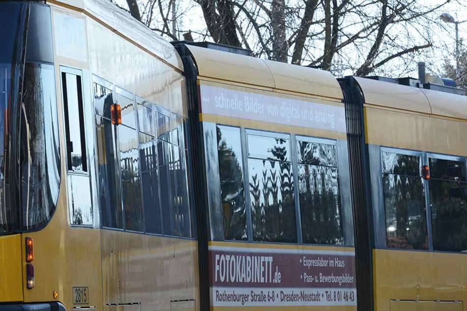 In einer Dresden Straßenbahn wurde ein Passagier ohne Ticket handgreiflich.
