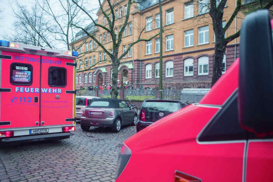 Auch mehrere Krankenwagen waren vor Ort.