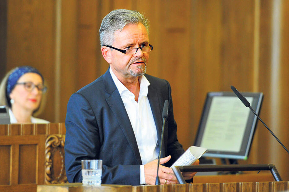 Tino Fritzsche (57, CDU) kritisiert unkoordinierte Straßenbaumaßnahmen.