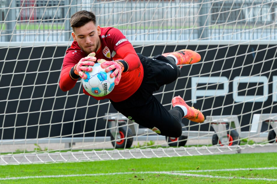 VfB-Kepper Dennis Seimen (18) genießt hohes Ansehen bei den Vereinsbossen.