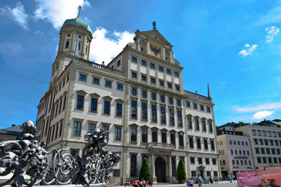 Auf dem Rathausplatz soll am Freitagabend bereits demonstriert werden.