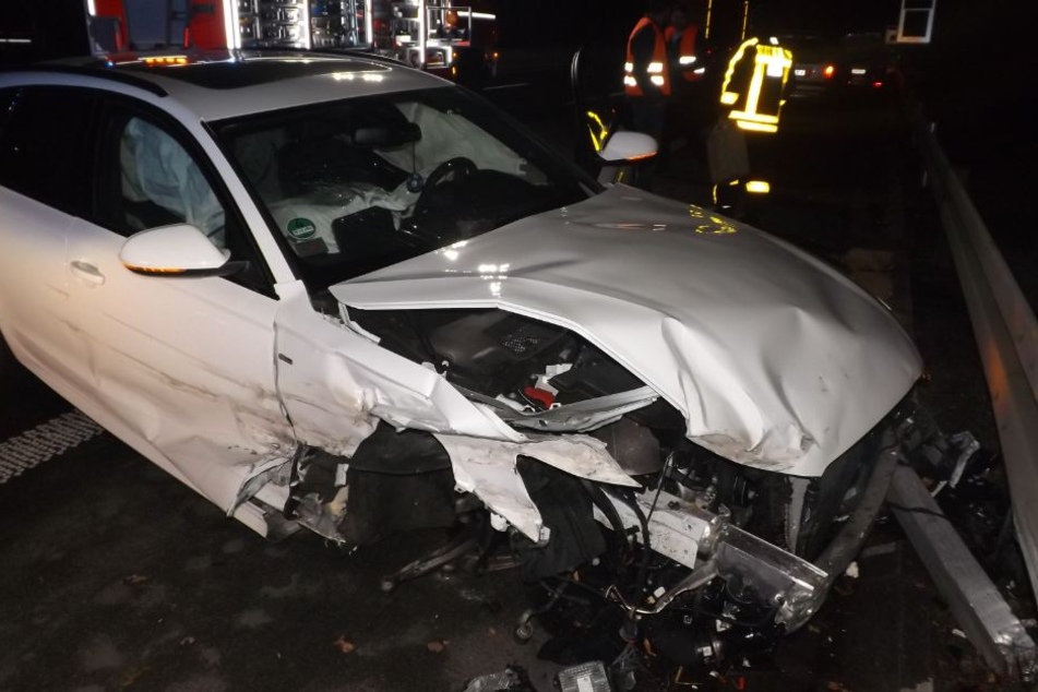 Der Fahrer des Audis wurde schwer verletzt.