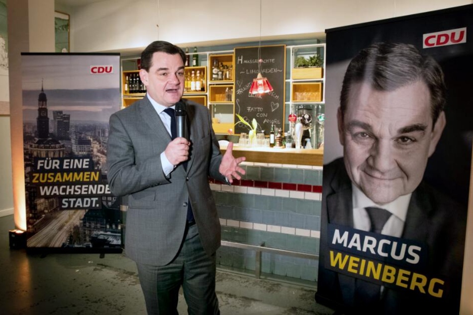 Marcus Weinberg (CDU), Bundestagsabgeordneter und Spitzenkandidat für die Bürgerschaftswahl spricht bei einer Wahlkampfveranstaltung.
