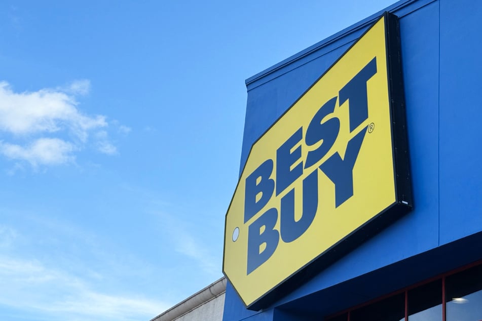 Best Buy Just Dropped a Black Friday Sale in the Middle of July, and Shoppers Are Losing It