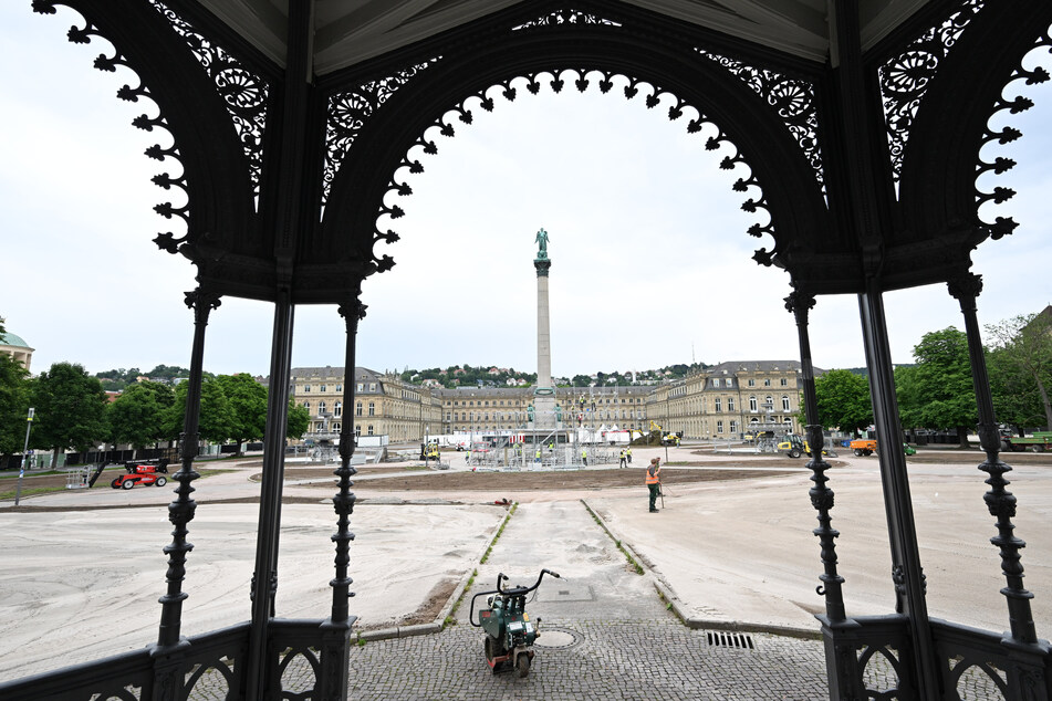 Noch herrscht Ruhe auf dem Stuttgarter Schlossplatz. Spätestens zum Start der Fußball-Europameisterschaft Mitte Juni ändert sich das.