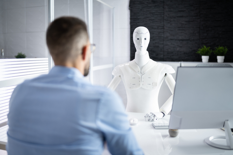 Auch wenn Ihr als Versicherte das nicht mitbekommt – die Roboter haben sogar Namen!