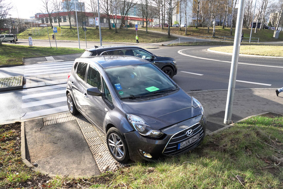 Chemnitz: Hyundai-Fahrer stirbt nach Unfall