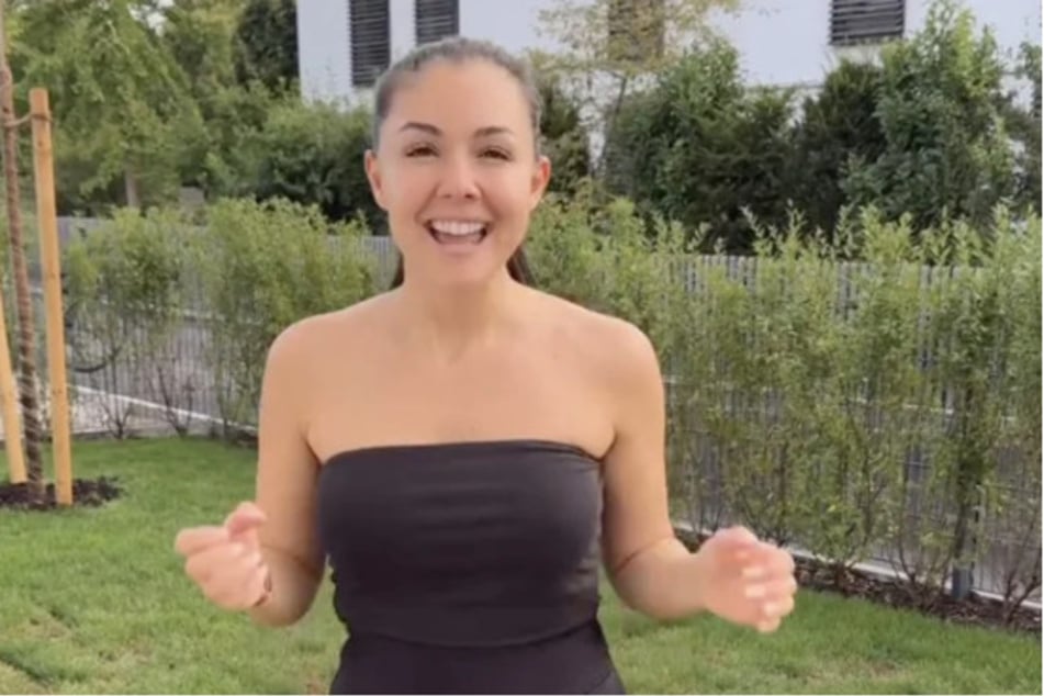 Die gebürtige Augsburgerin wurde durch ihre doppelte Teilnahme an der RTL-Castingshow "Deutschland sucht den Superstar" bekannt.