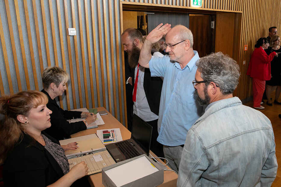 Seid bereit, immer bereit! Der Grüne Johannes Lichdi (55) meldet sich gehorsamst im Stadtrat zurück.