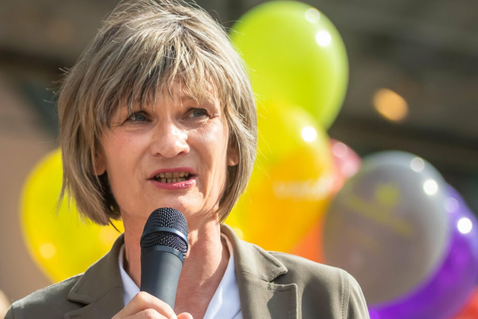 Oberbürgermeisterin Barbara Ludwig (58, SPD) setzt Himmel und Hölle in Bewegung, um den Kaufhof doch noch zu retten.
