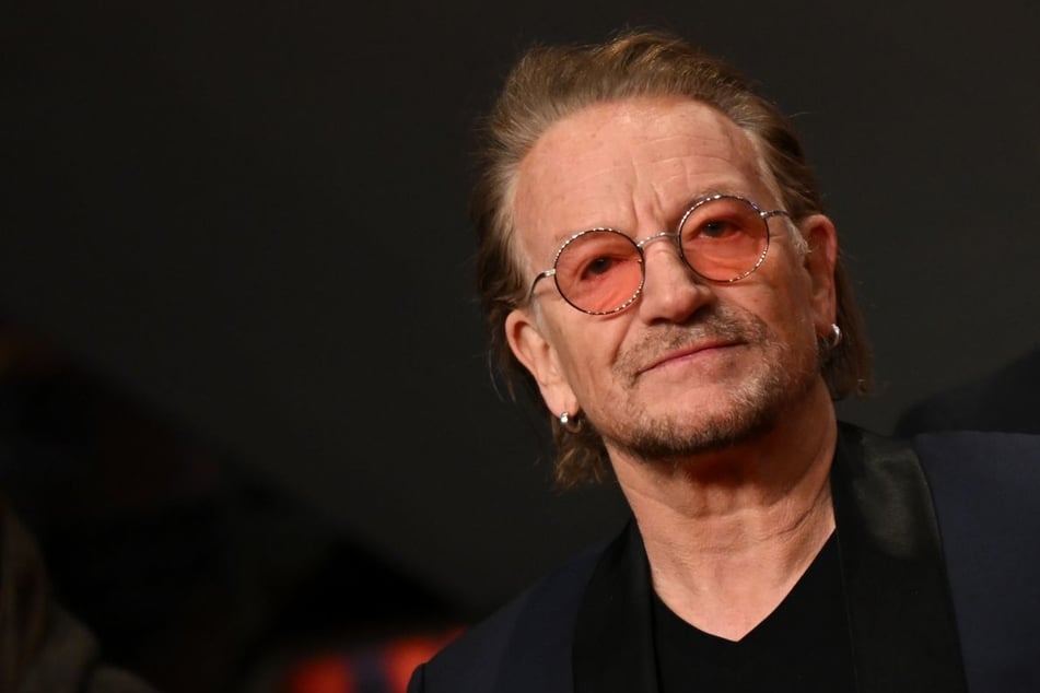 Der Musiker Bono (66) kann sich noch genau in die Gespräche mit der Country-Bekanntheit erinnern.