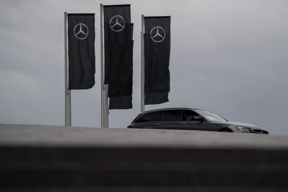 Zuletzt hatte Daimler einen Verlust von 1,3 Milliarden Euro öffentlich gemacht. (Symbolbild)