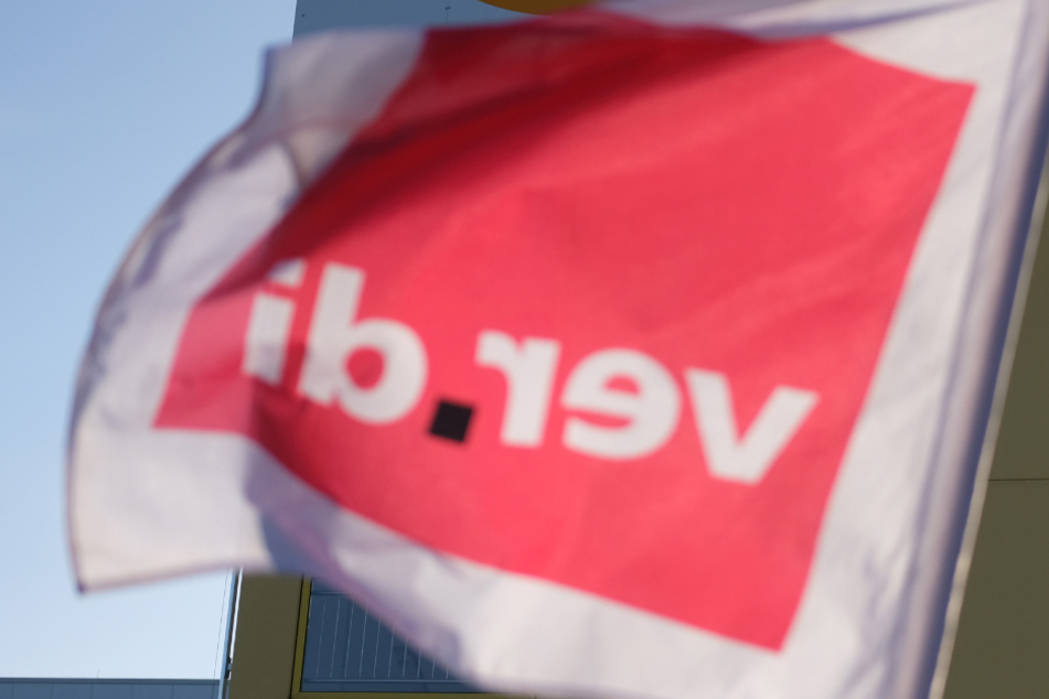 Die Gewerkschaft Verdi hat zu Warnstreiks bei der Post aufgerufen. Sie forderten die Beschäftigten auf am Donnerstag die Arbeit niederzulegen.