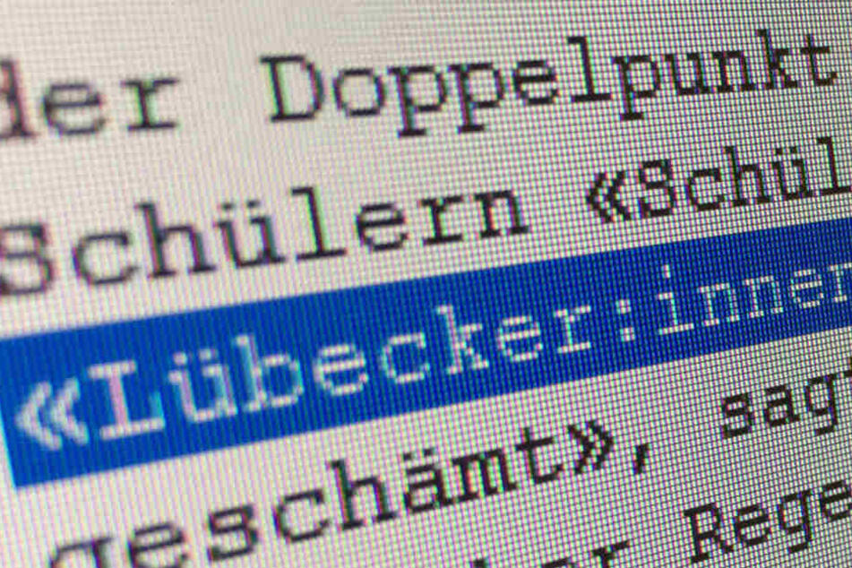 So müssen jetzt die Einwohner in Lübeck geschrieben werden: Lübecker:innen.