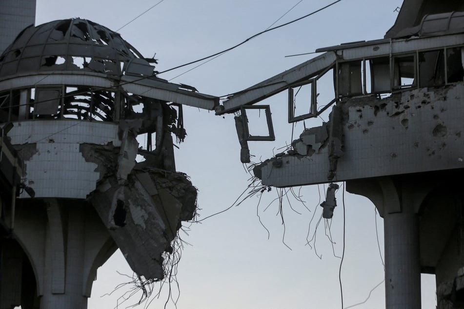 A destroyed part of a building stands at Gaza's Al Shifa Hospital after a two-week Israeli operation.