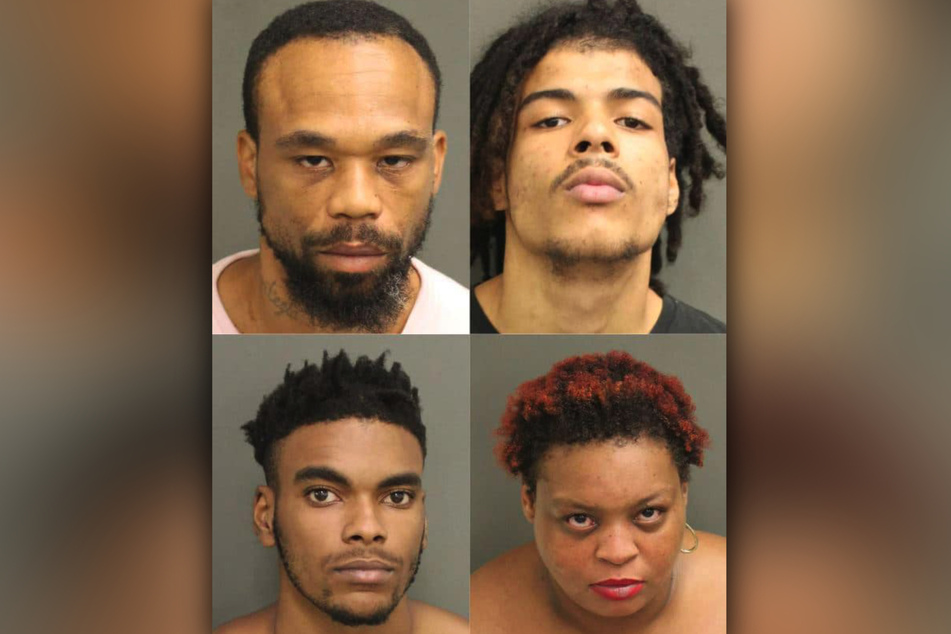 L. oben n. r. unten: Kevin Holmes (21), Damon Tromp (19), Cortez Jackson (39) und Monica Latresis Reed (37) wurden festgenommen, nachdem eine gekidnappte Frau von ihrem Grundstück flüchten konnte.