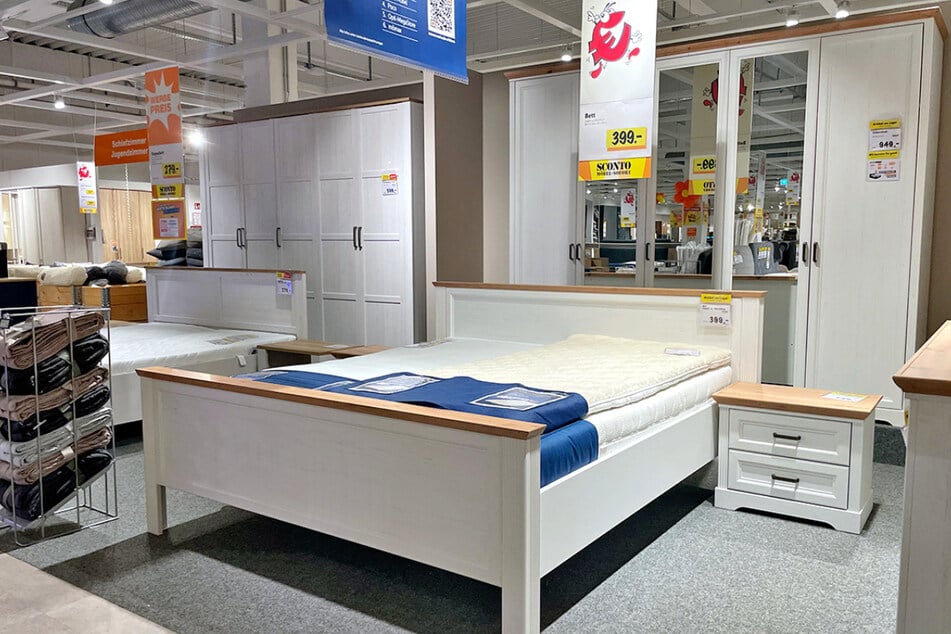 Dieser Möbeldiscounter macht dicht und gibt mega Rabatte