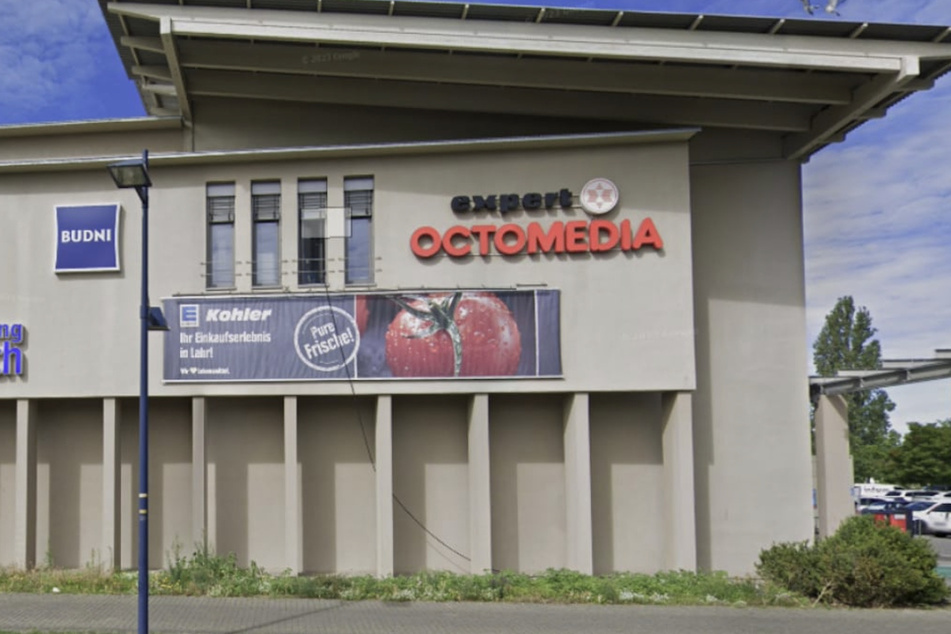 expert Octomedia Lahr - Alter Stadtbahnhof 1.