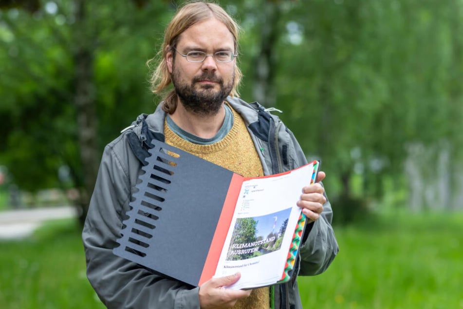 Grünen-Stadtratskandidat Franz Knoppe (37) will mit einer Petition den Klimanotstand für Chemnitz ausrufen.