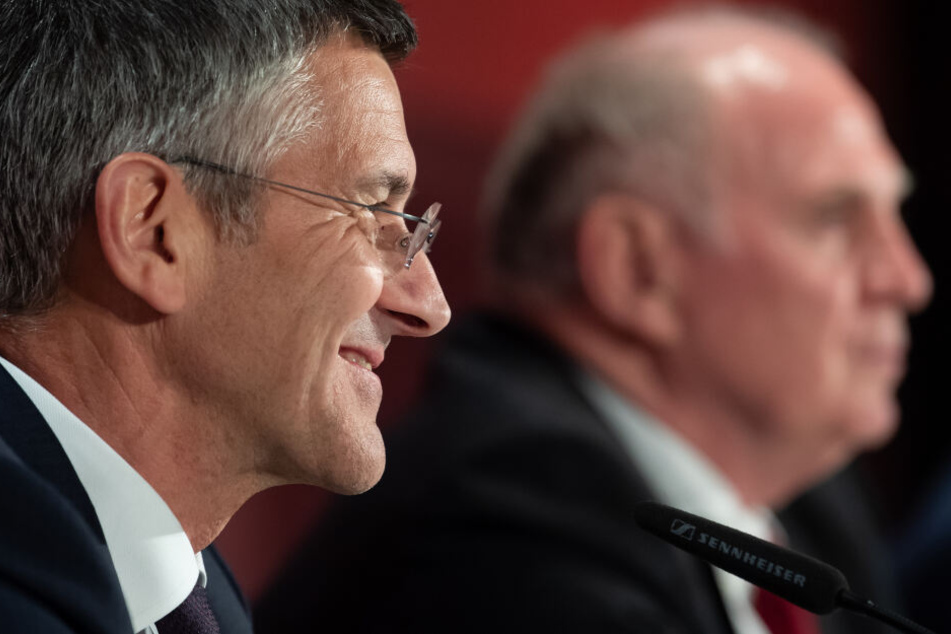 Herbert Hainer (l), neuer Präsident des FC Bayern, hält nichts von einer europäischen Superliga.