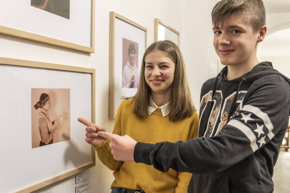 "Das Schokoladenmädchen": Model Emily (14, l.) und Fotograf Laurin (14) sind stolz auf ihre Smartphone-Kunst.