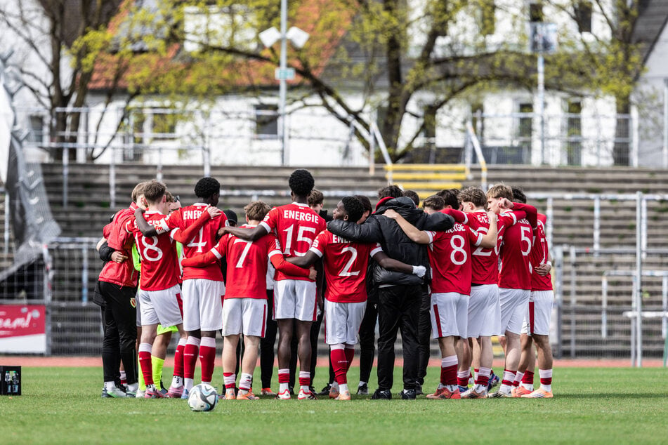 Die A-Junioren präsentierten sich als Einheit und stießen bis ins Viertelfinale der Meisterschaft vor.