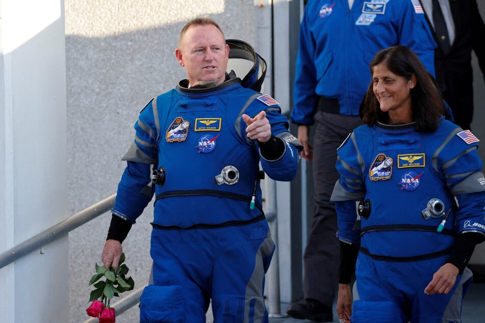 US astronauts Barry Wilmore and Sunita Williams may have to wait until 2025 to be rescued from the International Space Station.