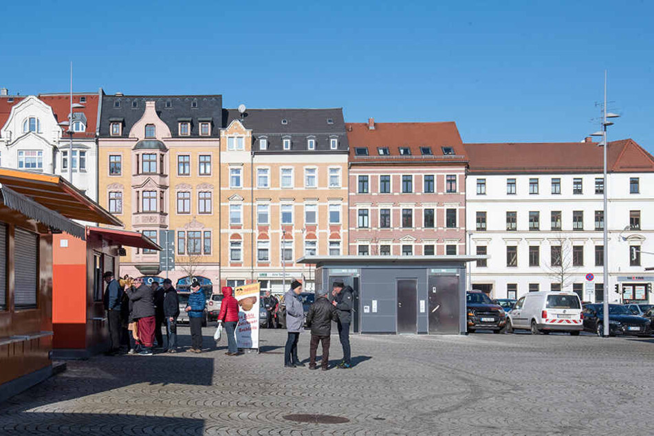 Bei einem Streit auf dem Zwickauer Neumarkt wurde ein 21-Jähriger schwer verletzt. (Archivbild)